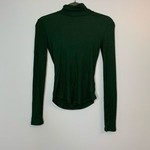 Aritzia Sunday Best Freshman Turtleneck